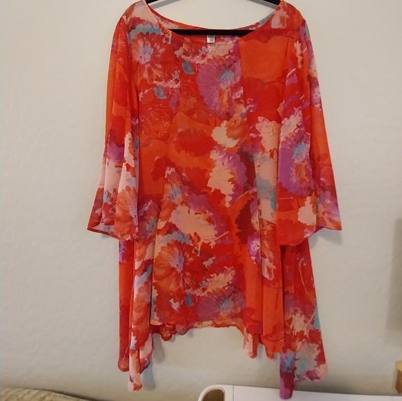 Sheer Orange/Red/Pink Floral Tunic Top size 2XL by Come & See - Picture 4 of 13